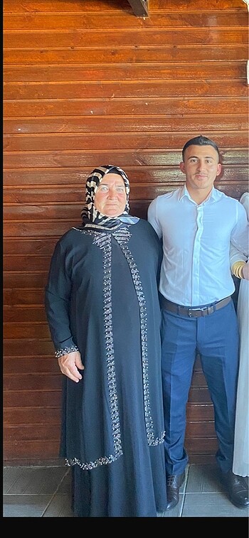 Anne elbisesi abayası