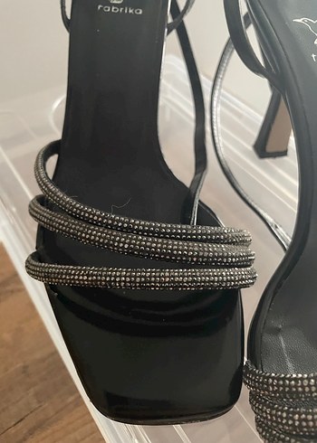 Siyah Yılan Desenli Stiletto Topuklu Kadın Ayakkabı - Görsel 2