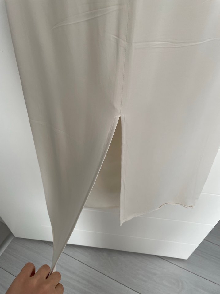 Drapeli Beyaz Uzun Elbise - Görsel 5