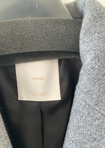 Gri Düğmeli Kadın Kaban - Görsel 3