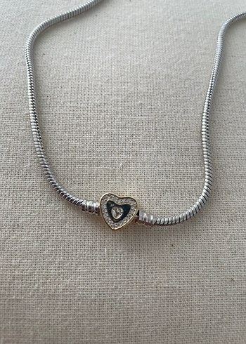 Zincir Detaylı Altın Renkli Kadın kolye - Görsel 2