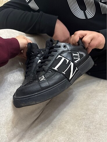 Orjinal Valentino garavanı - Görsel 3