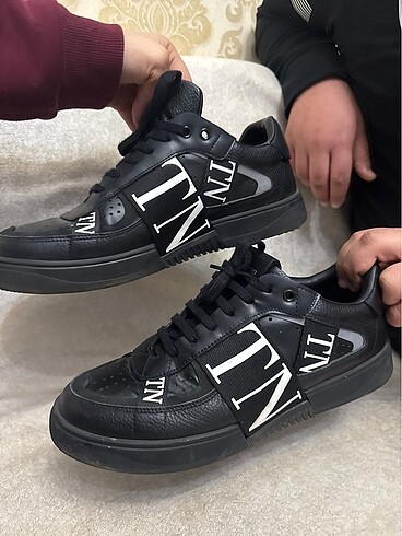 Orjinal Valentino garavanı - Görsel 4