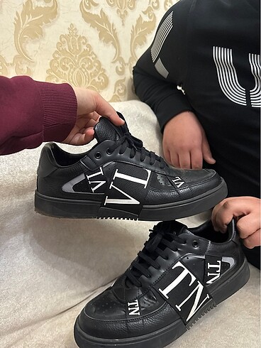 Orjinal Valentino garavanı - Görsel 5