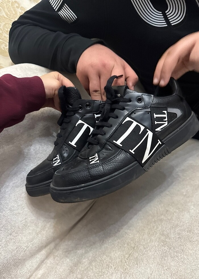 Orjinal Valentino garavanı - Görsel 2