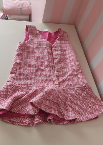 Pembe Düğmeli Kolsuz Kız Çocuk Elbise