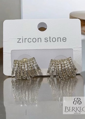 Beden Mini Altın Renkli Zirkon Taşlı Küpe