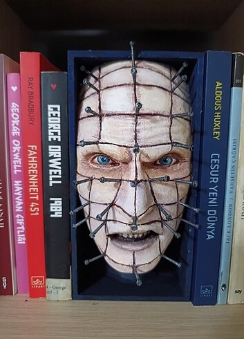 Pin head kitaplık ayracı Booknook 