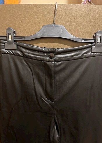 Deri Siyah Kadın Pantolon - Görsel 2