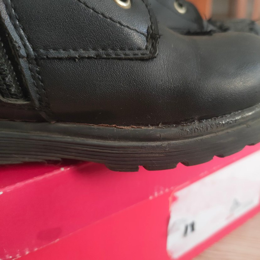 Kız Çocuk Siyah 29 no bot - Görsel 5