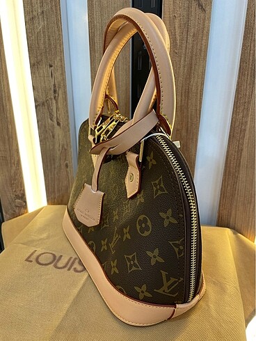  Beden Louis Vuitton Alma Bag