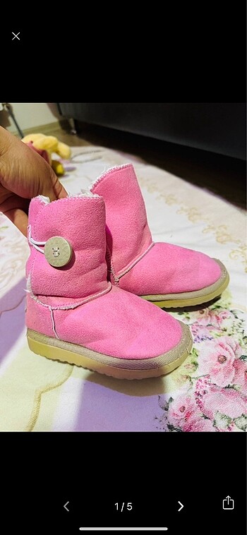 Ugg Ugg bot