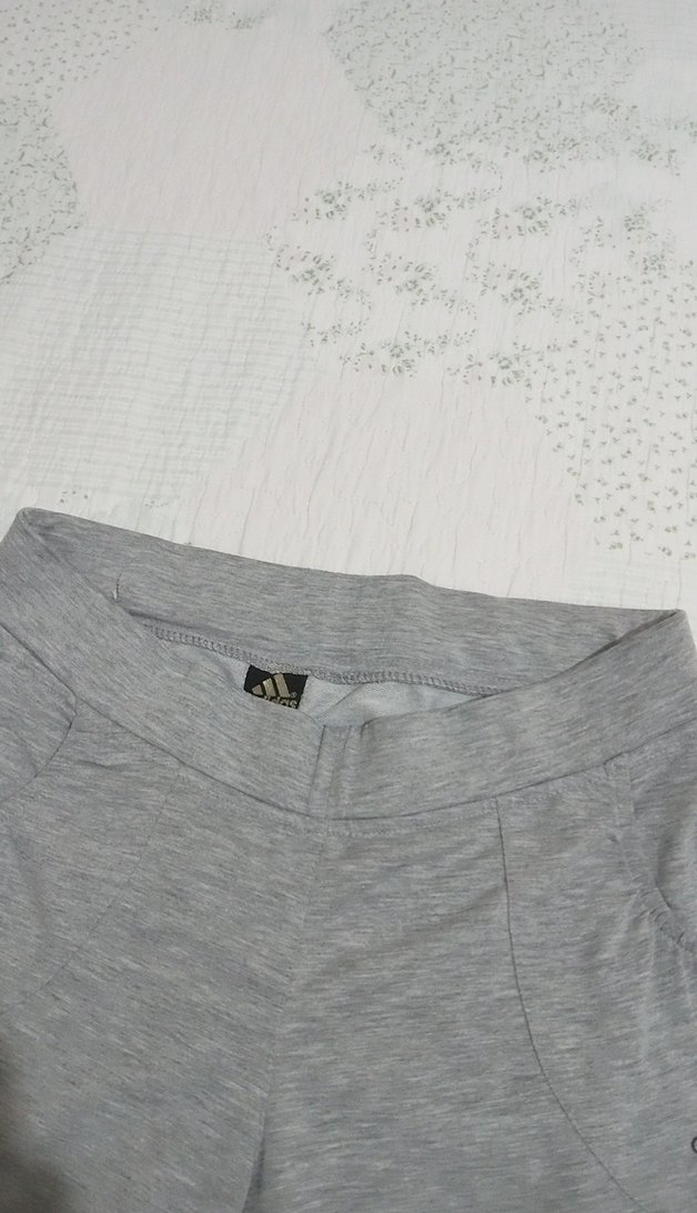 Gri Kadın Mini Rahat Kesim Şort - Görsel 3