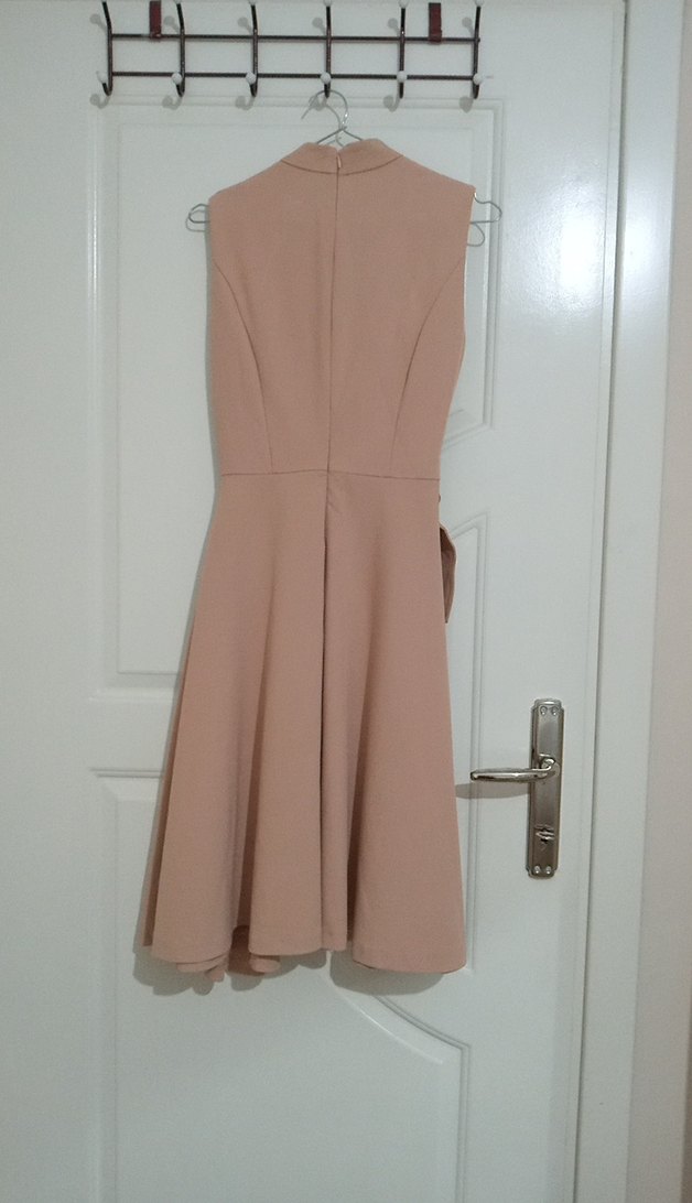 Bej Midi Drapeli Kolsuz Elbise - Görsel 5