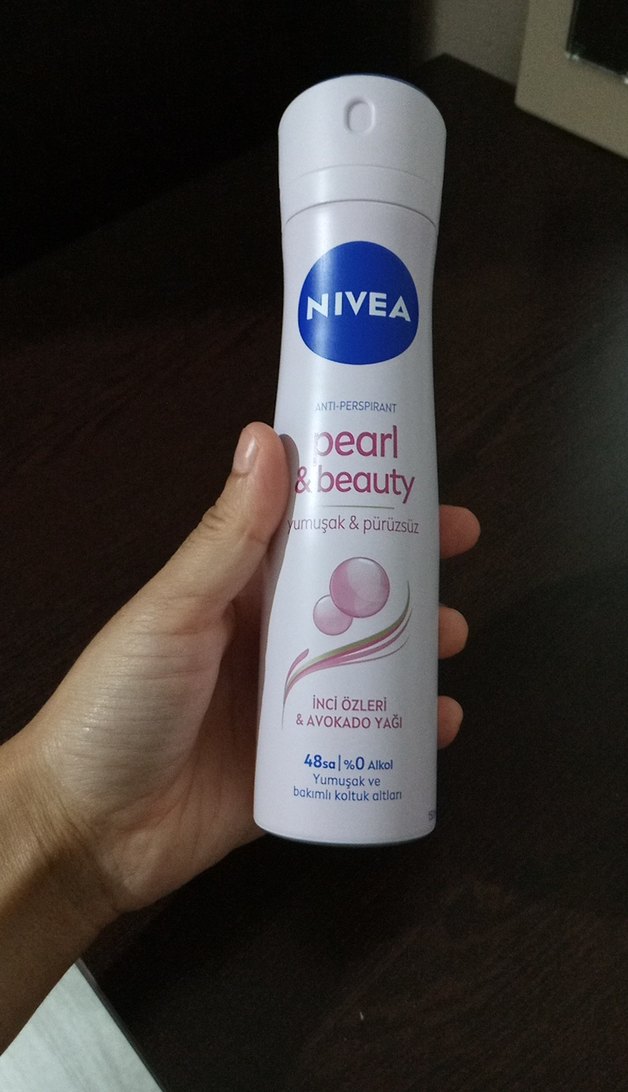 NIVEA Pearl & Beauty Kadın Deodorant - Görsel 2