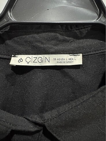 l Beden Taşlı crop gömlek