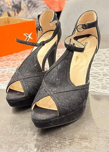 TOPUKLU AYAKKABI  - Görsel 5