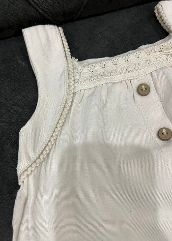 Düğmeli Nakışlı Beyaz Bebek Kız alt üst takım