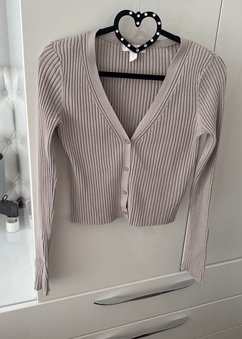 Bej V Yaka Düğmeli İnce Triko Hırka - Görsel 2