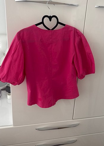 Kısa Kollu Kemerli Pembe Bluz - Görsel 3