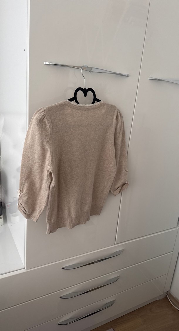 Düğmeli Bej Kadın Midi Hırka - Görsel 4