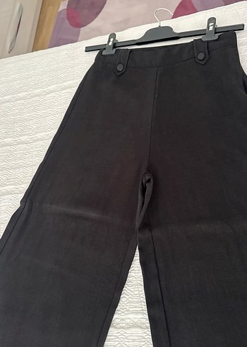 Siyah Bol Kesim Kemerli Kadın Kumaş Pantolon - Görsel 2