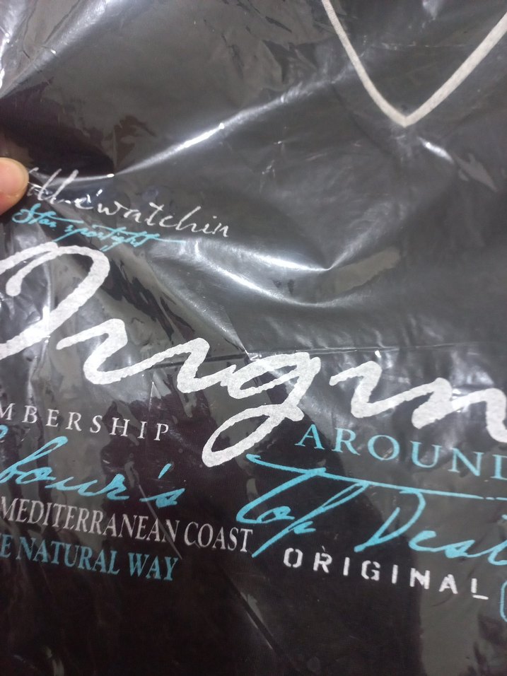 Erkek Siyah V Yaka Baskılı Tişört - Görsel 3