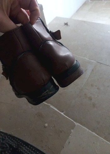 Kemer Detaylı Kahverengi Deri Kadın Bot - Görsel 4