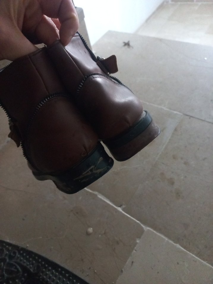 Kemer Detaylı Kahverengi Deri Kadın Bot - Görsel 4