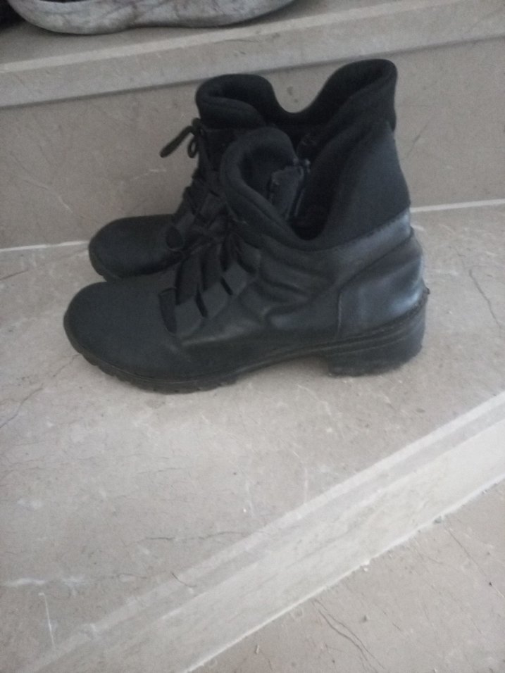 Siyah Minimalist Gotik Erkek Botu - Görsel 2