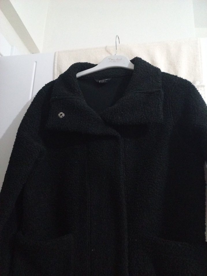 Siyah Kürk Detaylı Kadın Midi Kaban - Görsel 4