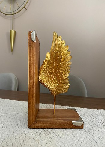 Diğer Parlak Altın Kanat Figürlü Kitap Tutucu