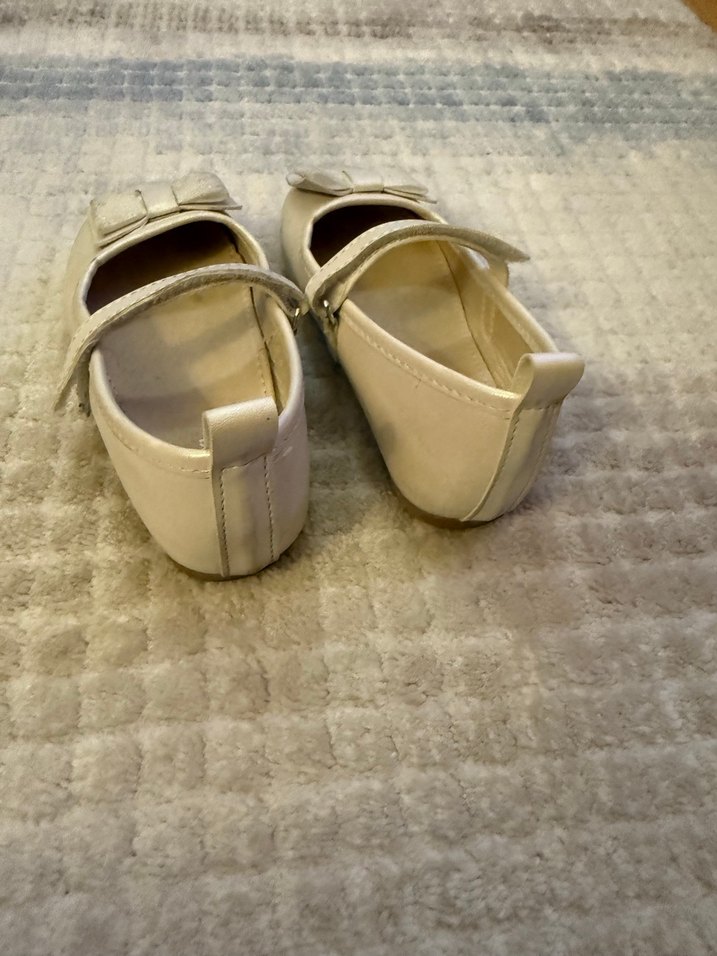 Kız Çocuk Beyaz Fiyonk Detaylı Babet - Görsel 4