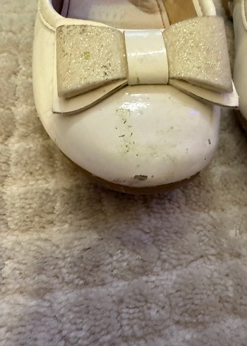 Kız Çocuk Beyaz Tokalı Babet Ayakkabı - Görsel 2