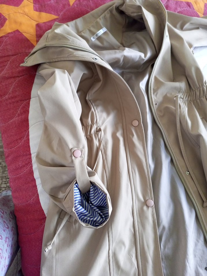 Düğmeli Bej Uzun Kadın Trençkot - Görsel 5