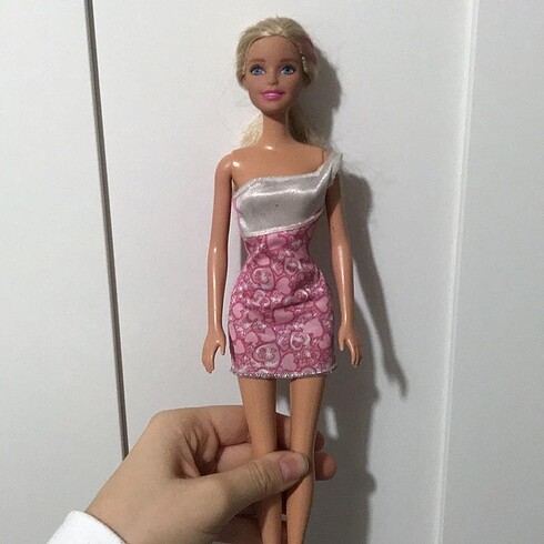 Barbie Bebek