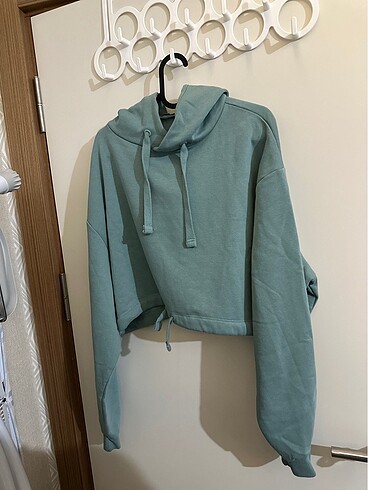 Crop sweatshirt