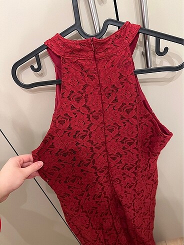 40 Beden bordo Renk MIDI balık dantel detaylı bordo elbise