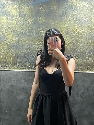Siyah elbise