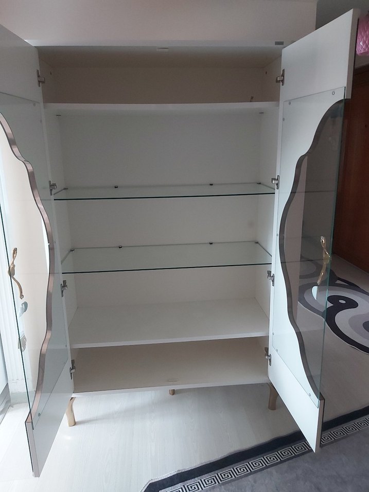 Cam aynalı vitrin - Görsel 2