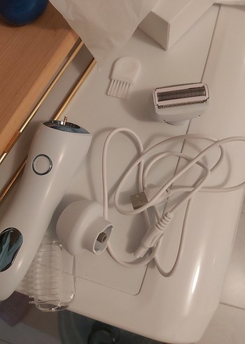 2'si 1 Arada Su Geçirmez Kadın Tıraş Makinesi - Görsel 2