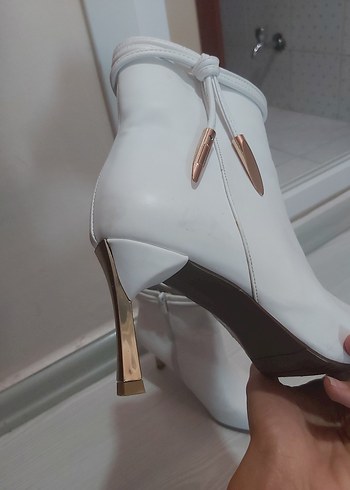 37 Beden beyaz Renk Beyaz Deri Stiletto Topuklu Kadın Bot