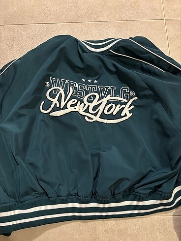 l Beden yeşil Renk Bershka Bomber Kolej Ceket