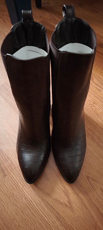 40 Beden kahverengi Renk SIFIR 40NO KROKO #ninewest Deri bot 10cm topuk
