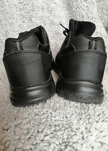 40 Beden Kinetix unisex spor ayakkabı