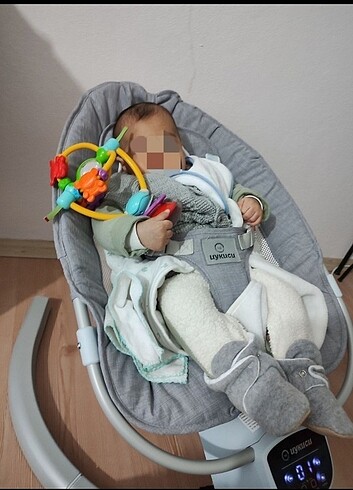 Bagi Uykucu ana kucağı