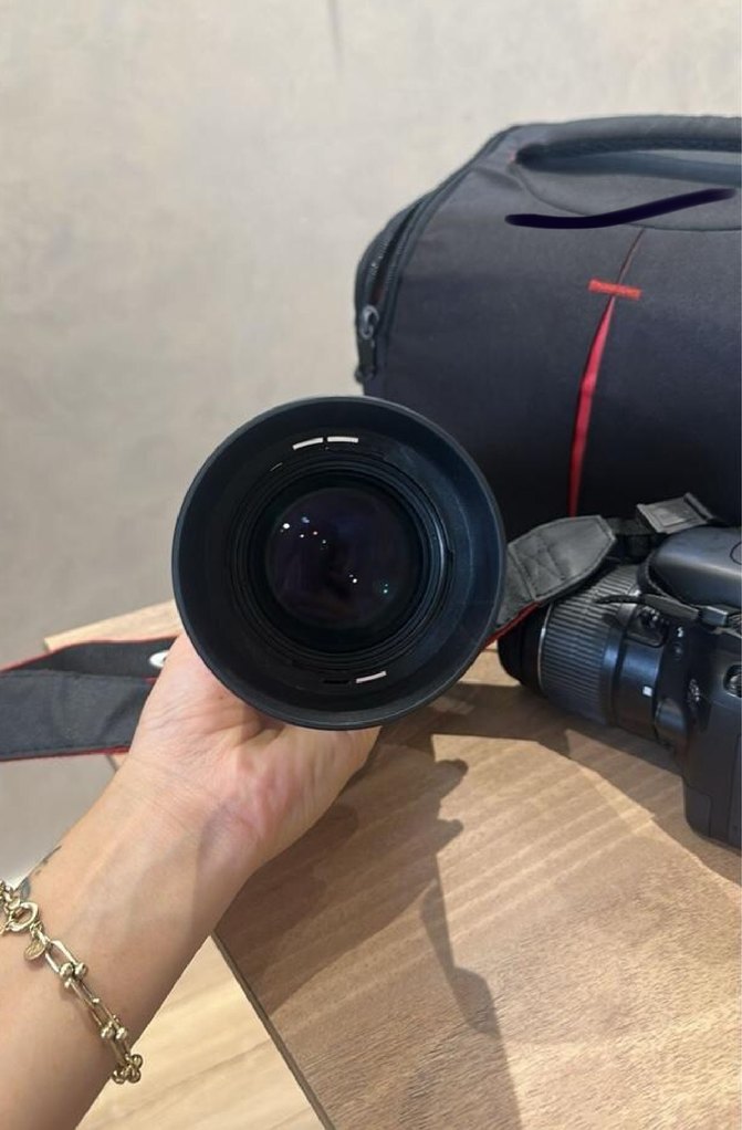 Canon EOS 550D Dijital Fotoğraf Makinesi Siyah - Görsel 3