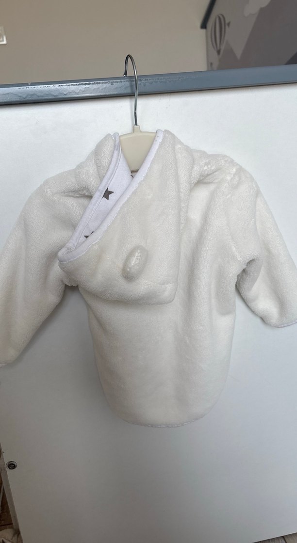 Kız Çocuk Beyaz Kürklü Sweatshirt - Görsel 3