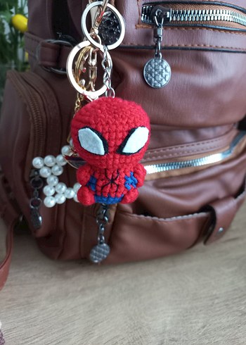 Kırmızı Örgü Örümcek Adam Anahtarlık - Görsel 4