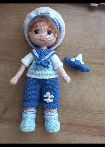 El Örgüsü Mavi Denizci Bebek amigurumi